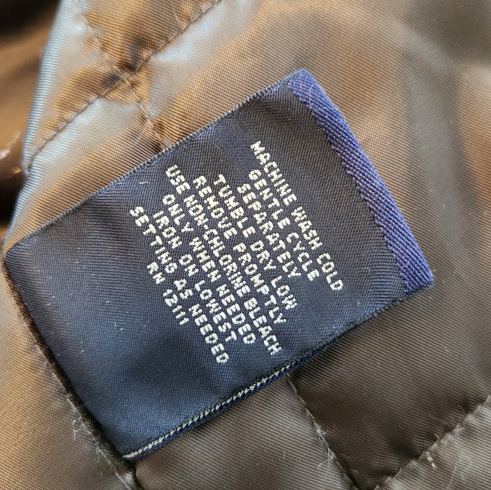 Barn Jacket with Leather Collar Flannel Wool Quilted Lining, Roundtree & Yorke - Picture 9 of 12